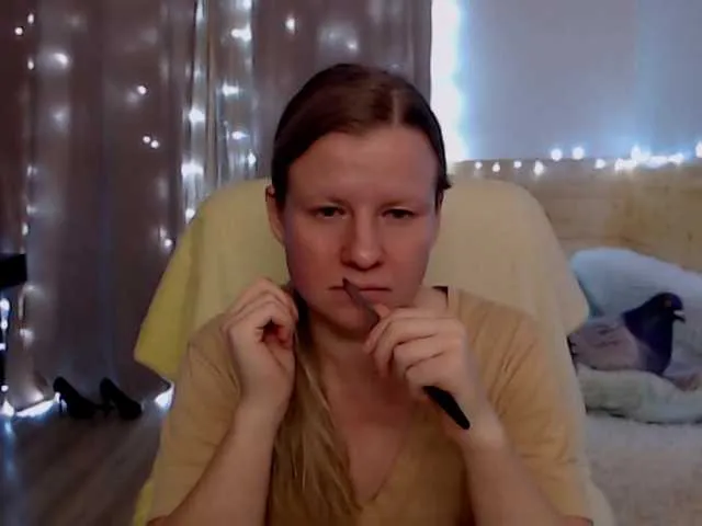 Live sex webcam photo for CoconutLegs #275710629