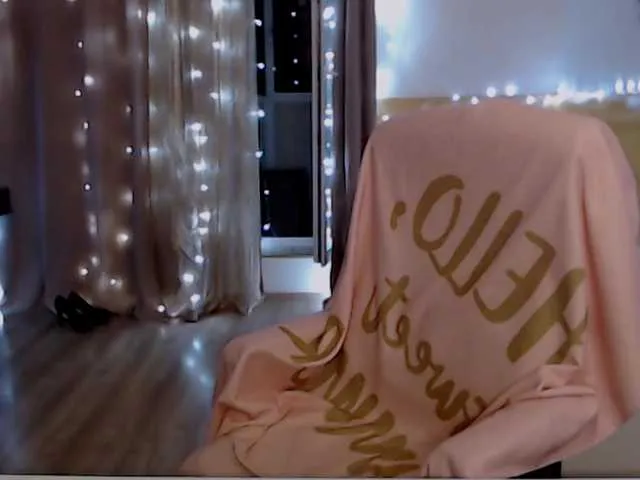 Live sex webcam photo for CoconutLegs #275927141