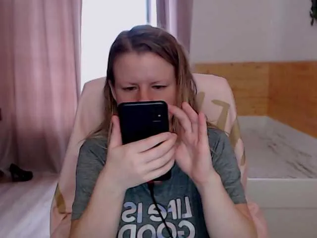 Live sex webcam photo for CoconutLegs #275974251