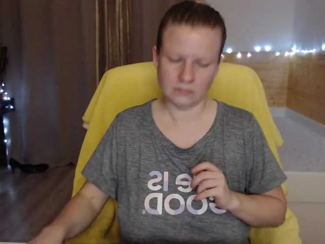 Live sex webcam photo for CoconutLegs #276046613