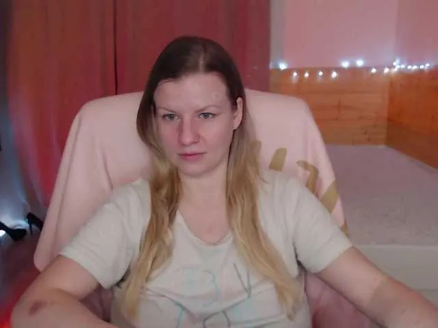 Live sex webcam photo for CoconutLegs #276305634