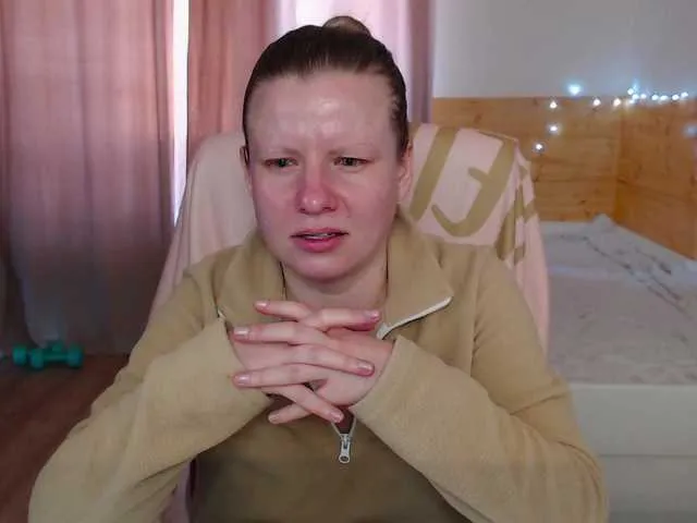 Live sex webcam photo for CoconutLegs #276535407