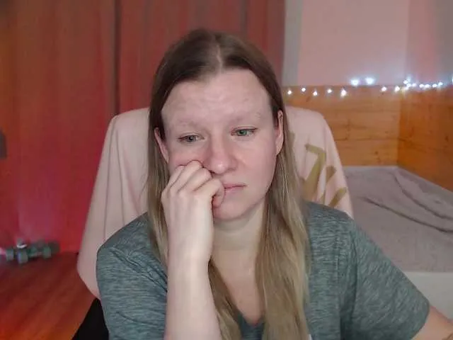 Live sex webcam photo for CoconutLegs #276540550