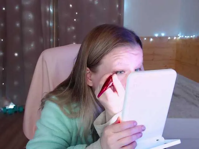 Live sex webcam photo for CoconutLegs #276545161