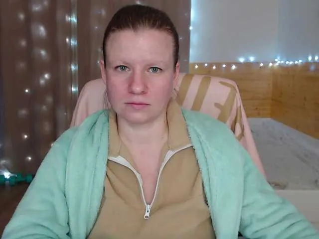 Live sex webcam photo for CoconutLegs #276553242