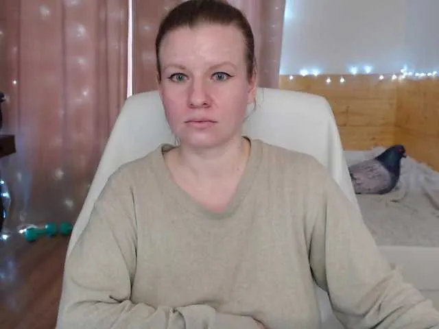 Live sex webcam photo for CoconutLegs #276598412