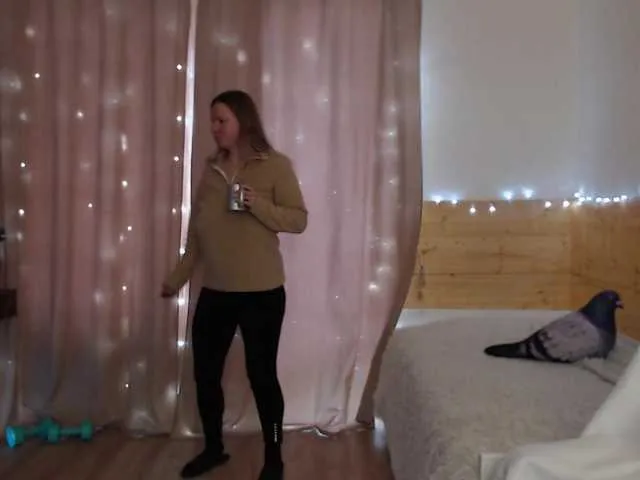 Live sex webcam photo for CoconutLegs #276605624