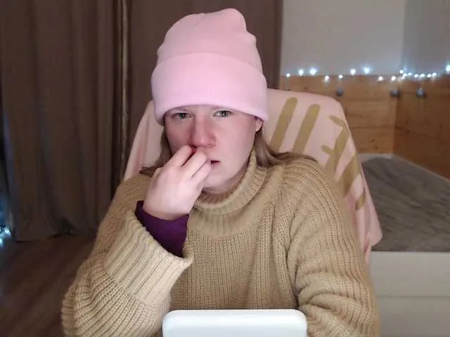 Live sex webcam photo for CoconutLegs #277030011