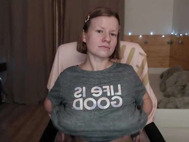 Live sex webcam photo for CoconutLegs #277278740