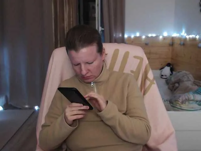 Live sex webcam photo for CoconutLegs #277711937