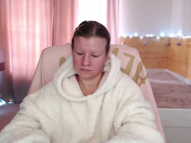 Live sex webcam photo for CoconutLegs #277743507