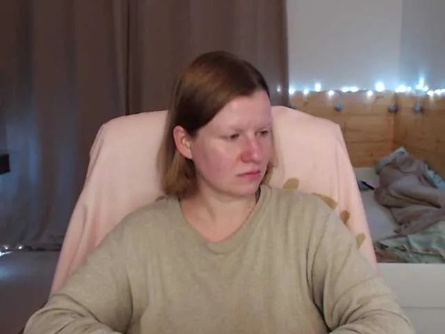 Live sex webcam photo for CoconutLegs #277752176