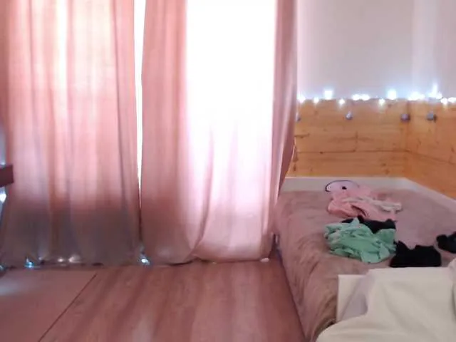 Live sex webcam photo for CoconutLegs #277872807