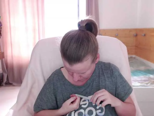 Live sex webcam photo for CoconutLegs #278238193