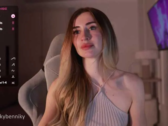 Live sex webcam photo for Coconutkitty #290885107