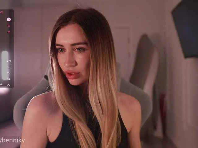 Live sex webcam photo for Coconutkitty #291065573