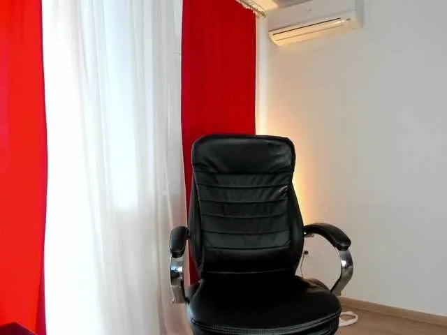 Live sex webcam photo for Colette1W #272574750