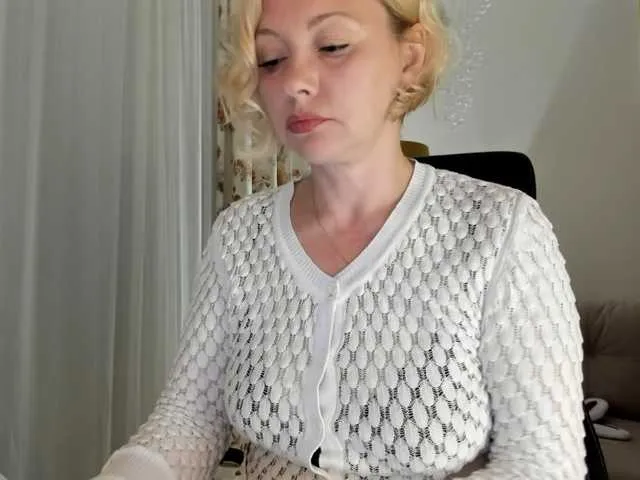 Live sex webcam photo for Colette1W #273042999