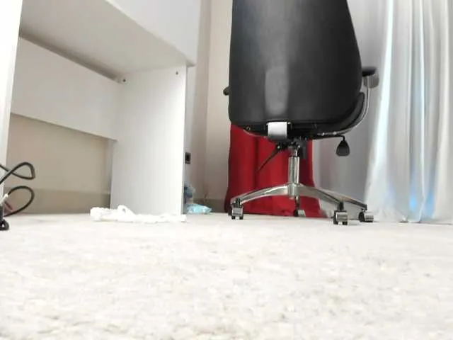 Live sex webcam photo for Colette1W #274379992