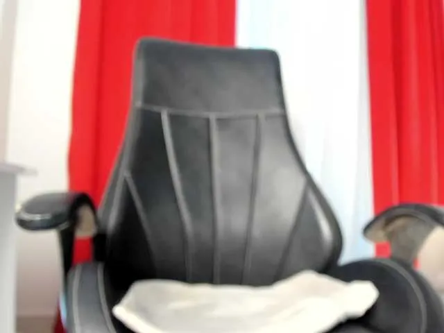 Live sex webcam photo for Colette1W #274511267