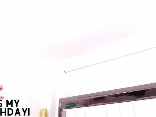 Live sex webcam photo for ColetteBlanc #273944466