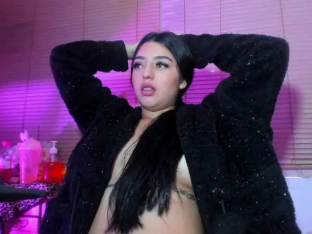 Live sex webcam photo for Colettelatina #274636465