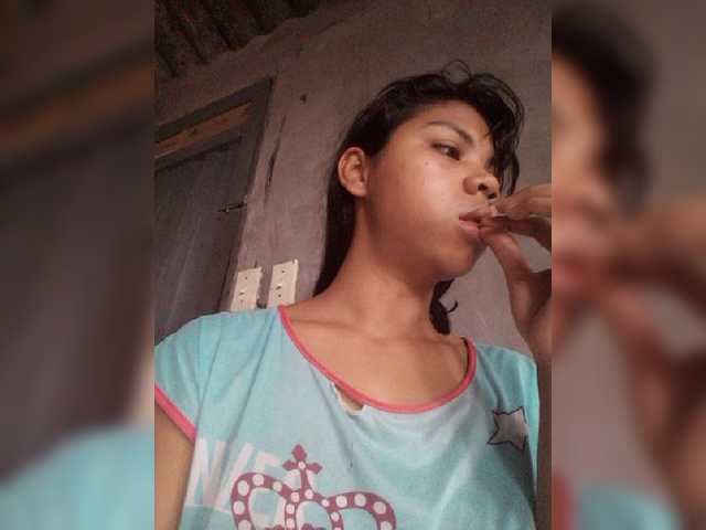 Live sex webcam photo for Colombiasexy #276022788