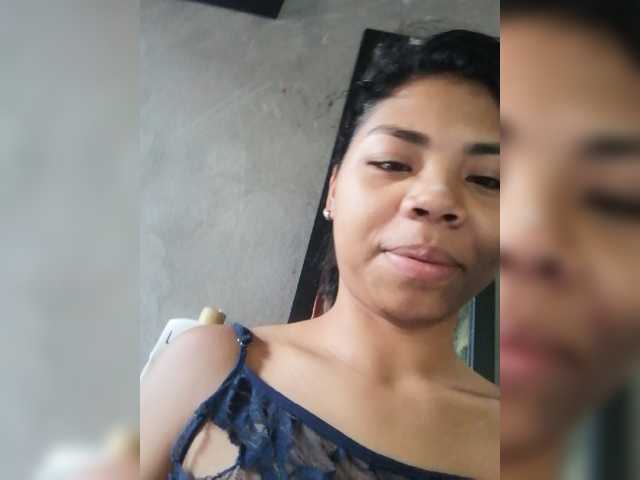 Live sex webcam photo for Colombiasexy #277217708