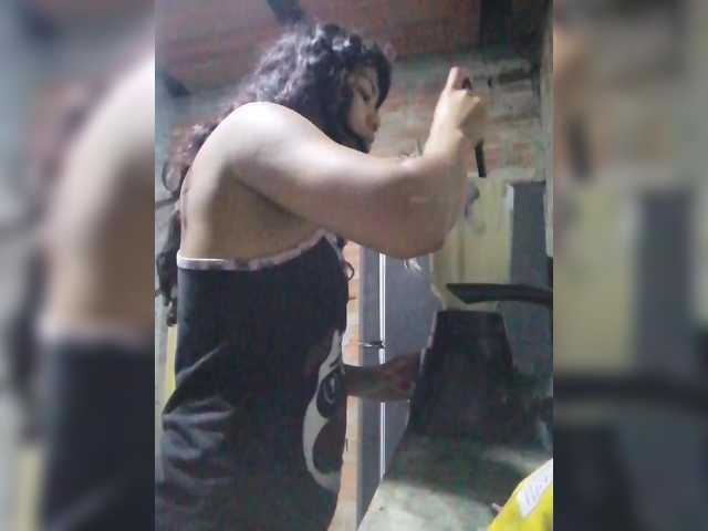 Live sex webcam photo for Colombiasexy #289914726