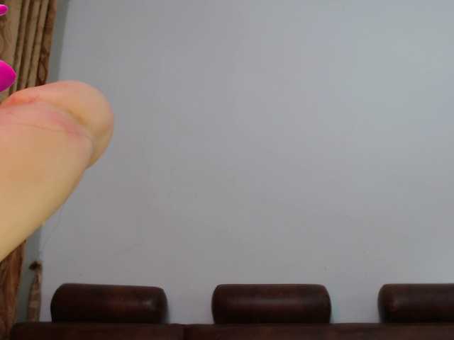 Live sex webcam photo for ComeFuckMe18 #277203819