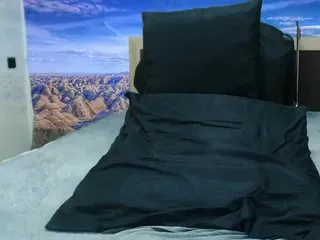 Live sex webcam photo for CondySquirts #196143229