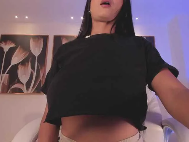 Live sex webcam photo for ConnieAddams1 #276215917