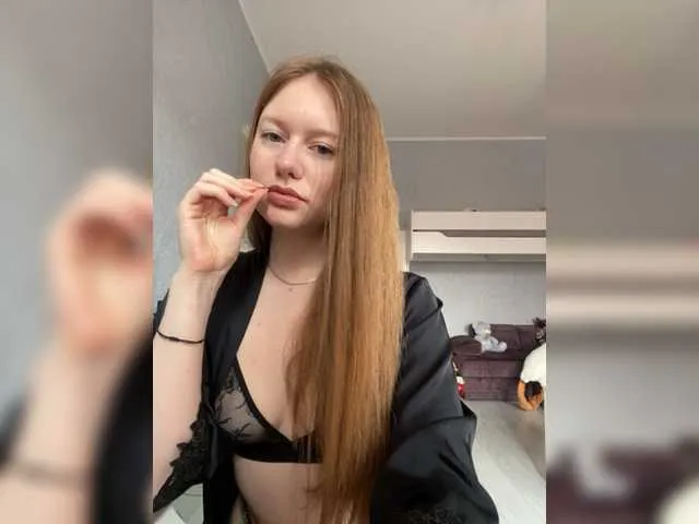 Live sex webcam photo for ConnieDaw #287978716