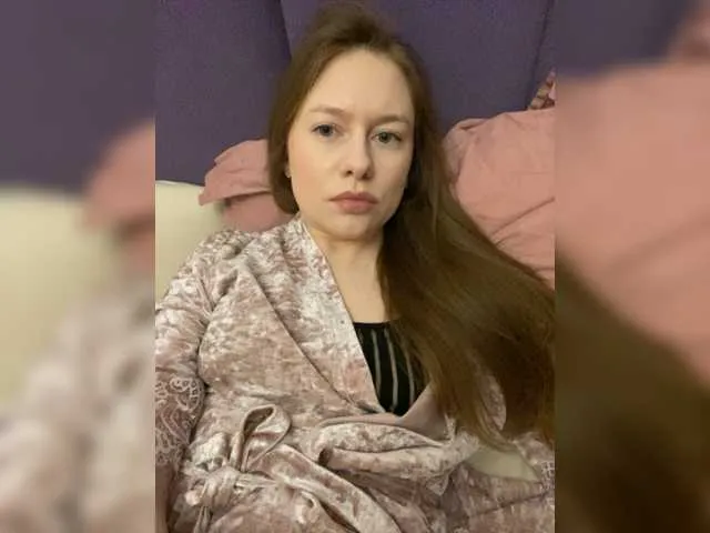 Live sex webcam photo for ConnieDaw #287978745