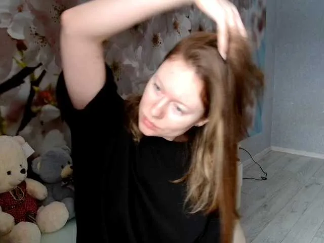 Live sex webcam photo for ConnieDaw #290345642