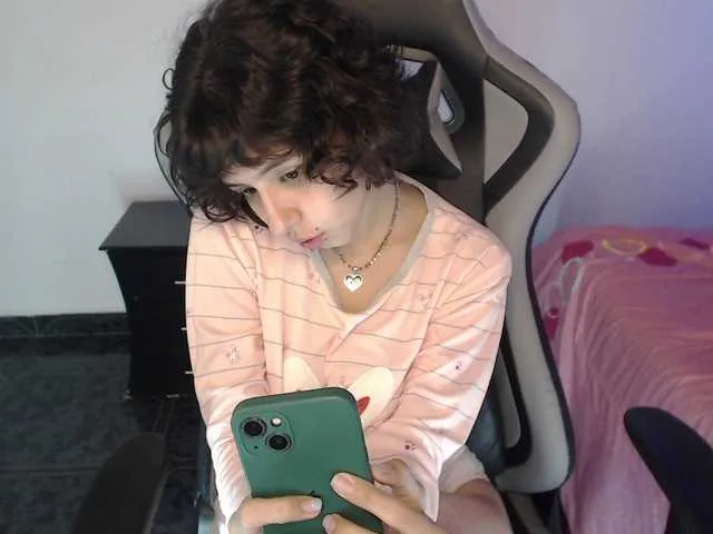 Live sex webcam photo for ConnieUzumaki #274648109