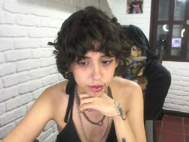 Live sex webcam photo for ConnieUzumaki #275476186