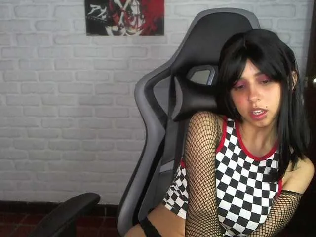 Live sex webcam photo for ConnieUzumaki #275799614