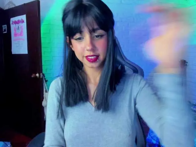 Live sex webcam photo for ConnieUzumaki #276787387