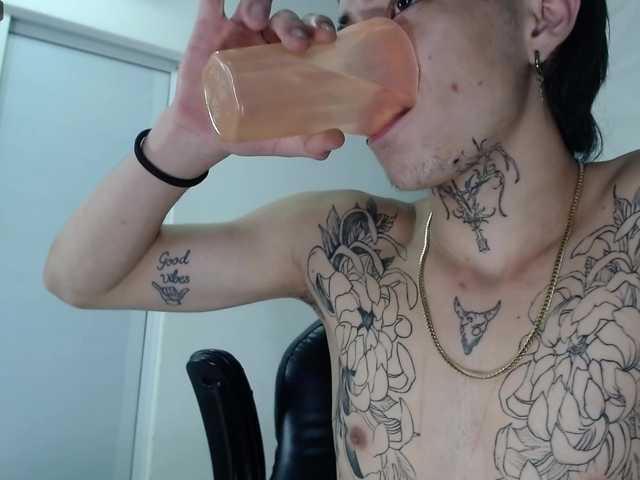 Live sex webcam photo for ConnorJagger #276068523