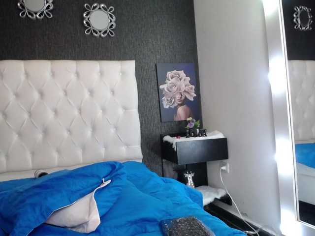 Live sex webcam photo for ConnorYRoxane #272866613