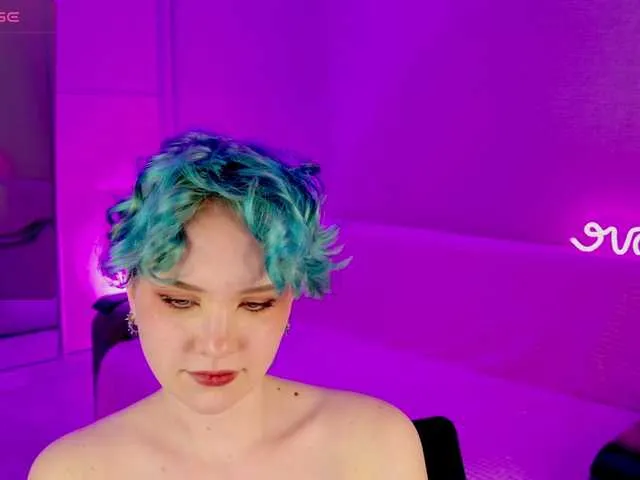Live sex webcam photo for Cool-Love #290475244