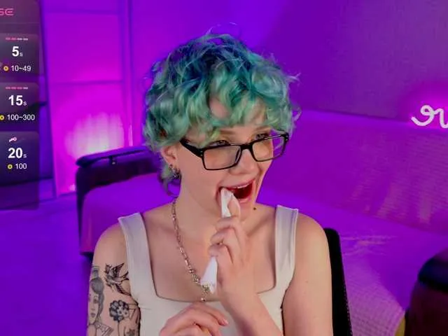 Live sex webcam photo for Cool-Love #290550056