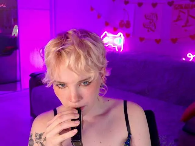 Live sex webcam photo for Cool-Love #290916401