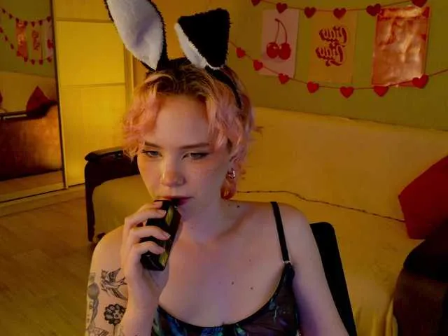 Live sex webcam photo for Cool-Love #291294599