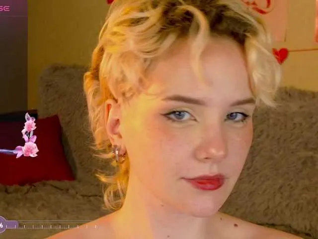 Live sex webcam photo for Cool-Love #291413352