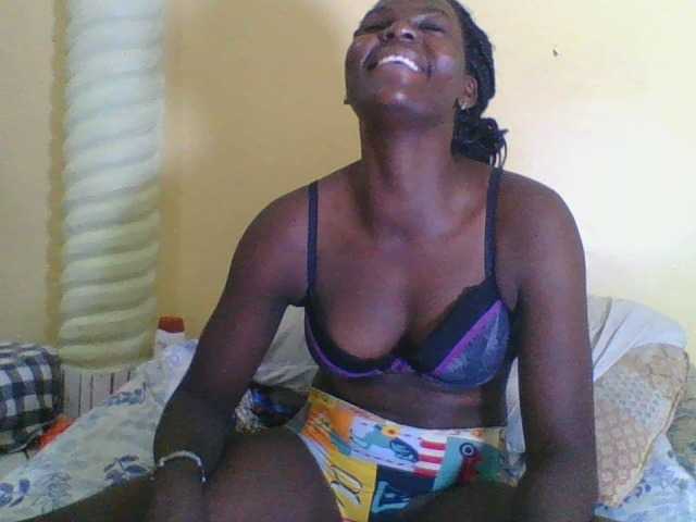 Live sex webcam photo for CoolEbonygal #277570117