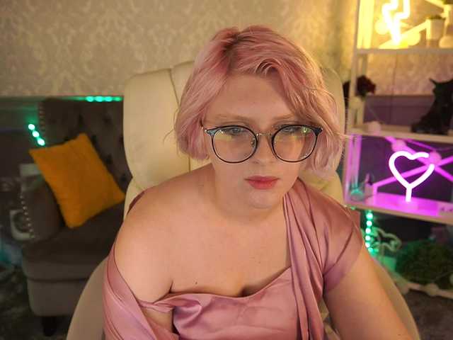 Live sex webcam photo for CoolTatis #277519441