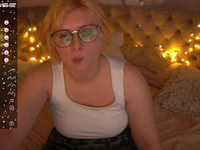 Live sex webcam photo for CoolTatis #277661398