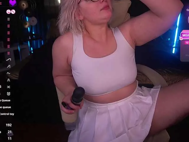Live sex webcam photo for CoolTatis #290372169